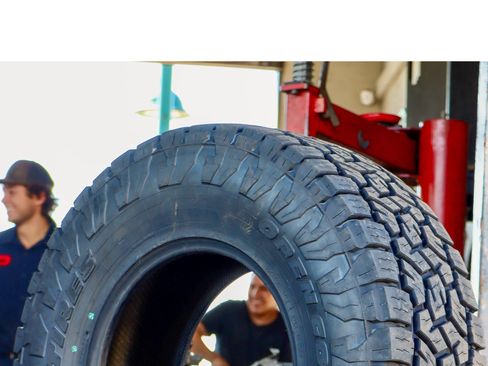 Used 2023 Toyota 4Runner 40th Anniversary SE image 32