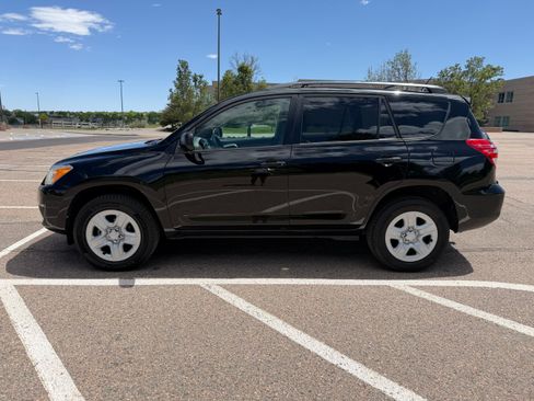 Used 2010 Toyota RAV4 4WD image 2