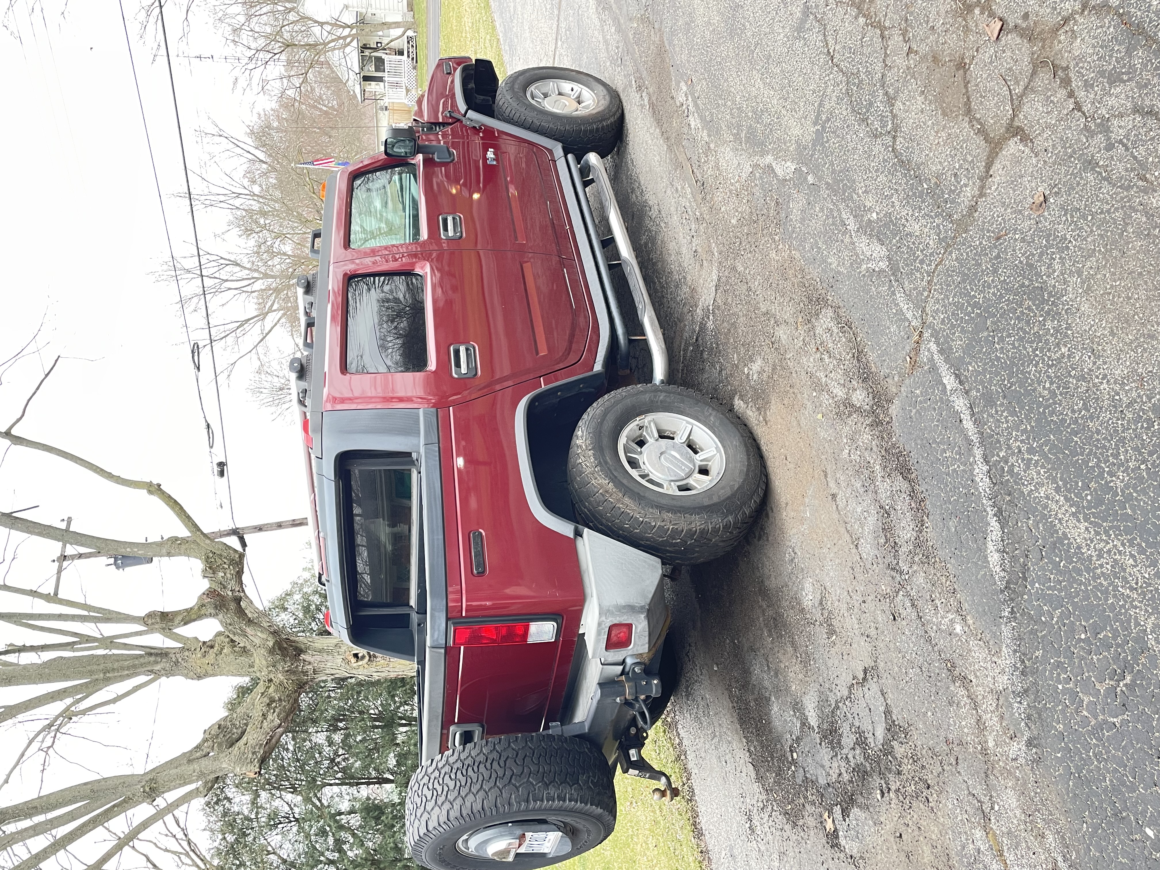 Used 2005 HUMMER H2 SUT w/ Preferred Equipment Group AWD/4WD image 2