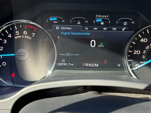 Used 2018 Ford F150 Lariat image 11