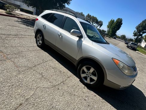 Used 2011 Hyundai Veracruz Limited FWD image 4