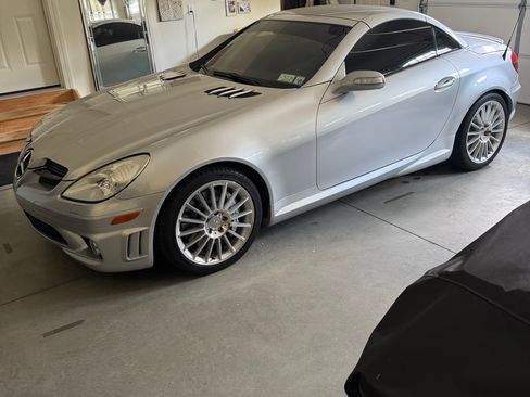 Used 2005 Mercedes-Benz SLK 55 AMG image 8
