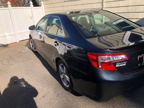 Used 2013 Toyota Camry SE image 17