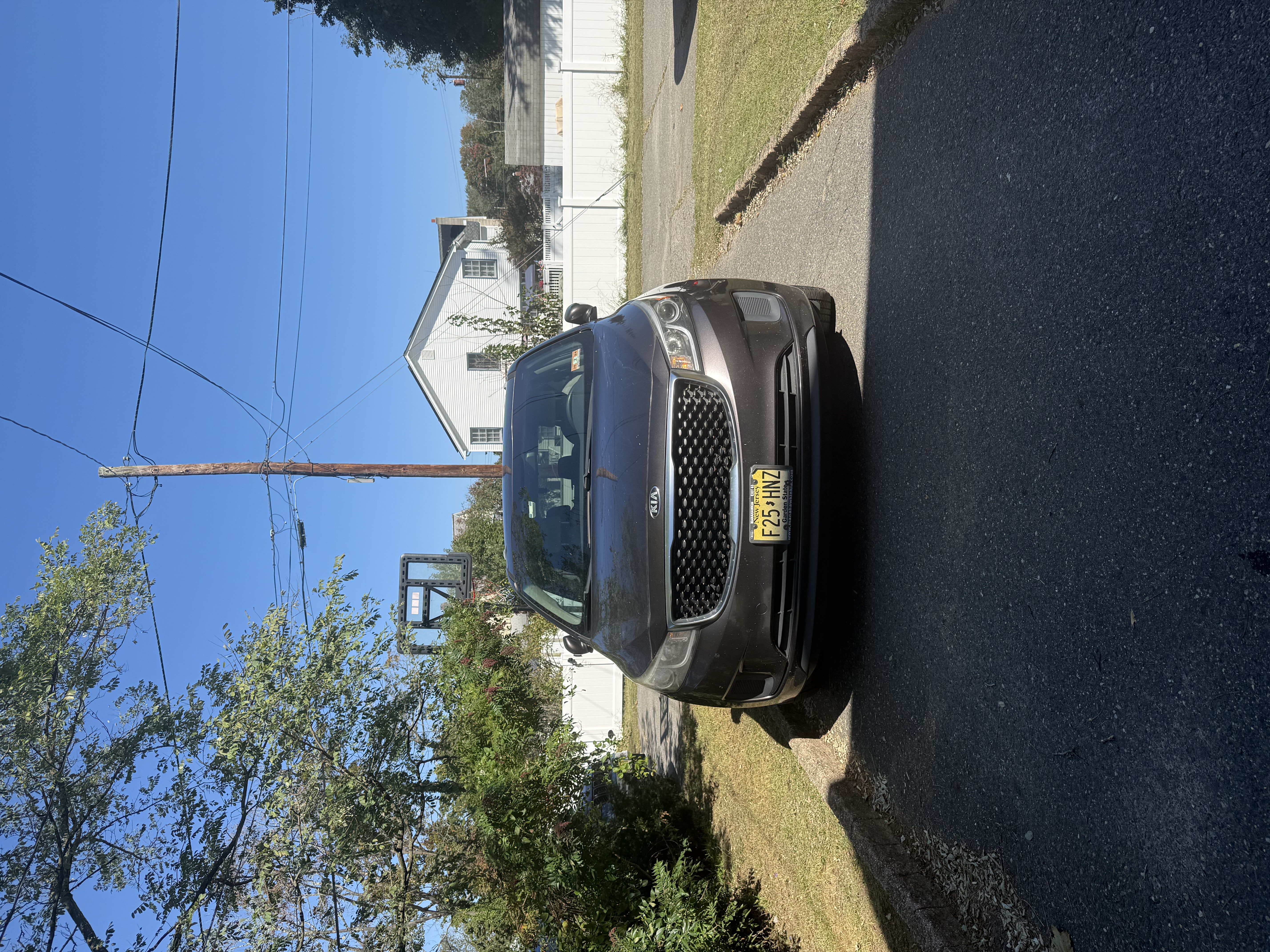 Used 2015 Kia Sedona LX w/ LX Convenience Package FWD image 4