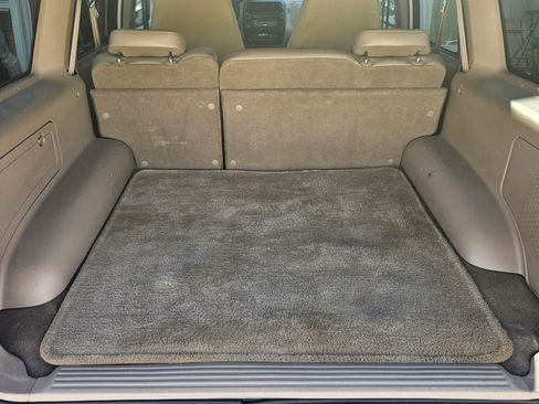 Used 2000 Ford Explorer Eddie Bauer AWD/4WD image 10