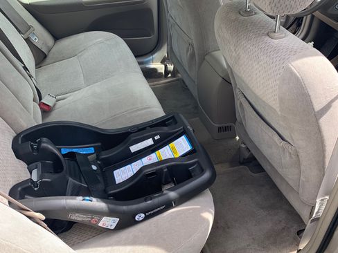 Used 2004 Toyota Camry LE FWD image 12