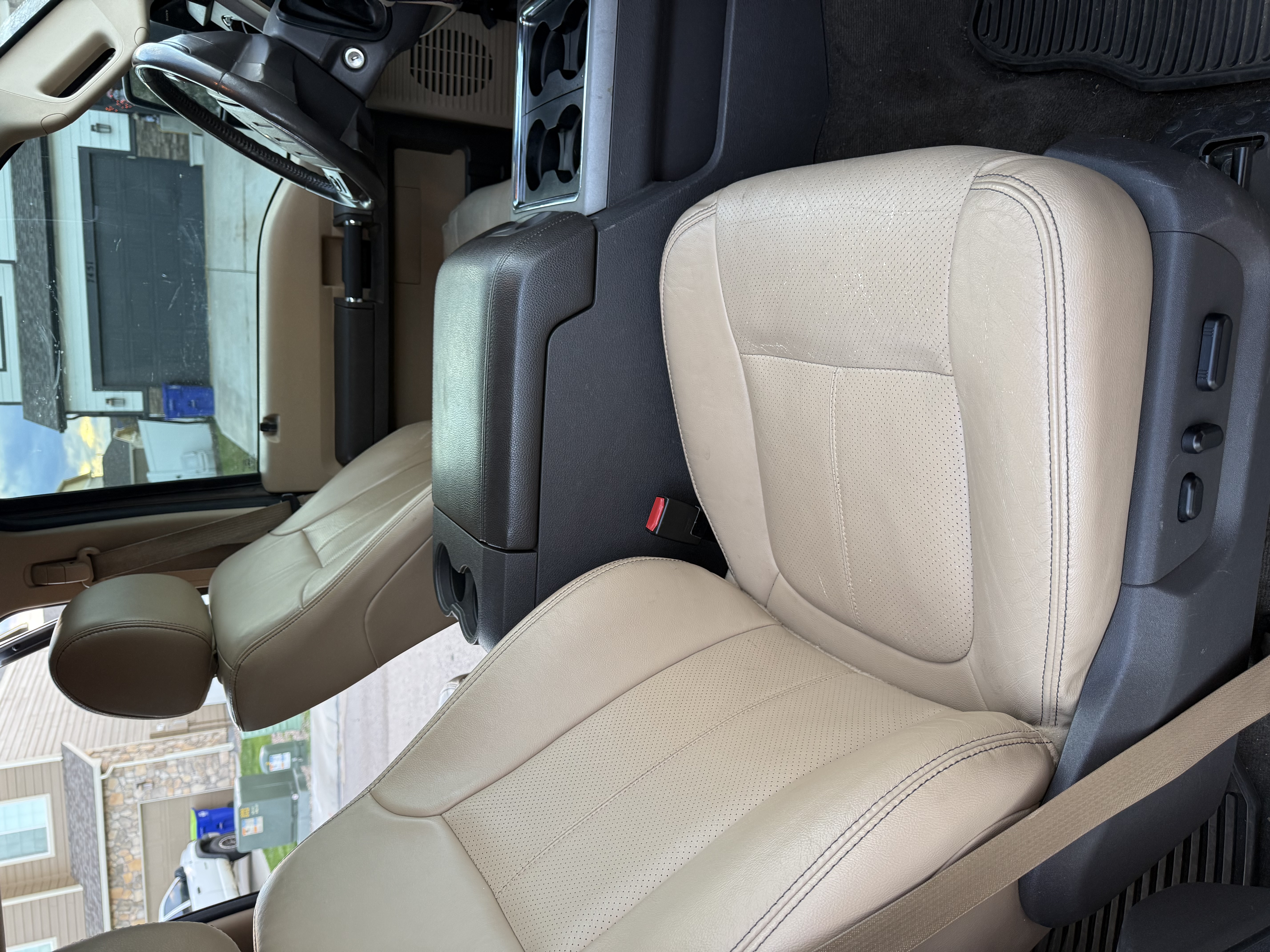 Used 2016 Ford F250 Lariat w/ Lariat Ultimate Package AWD/4WD image 15