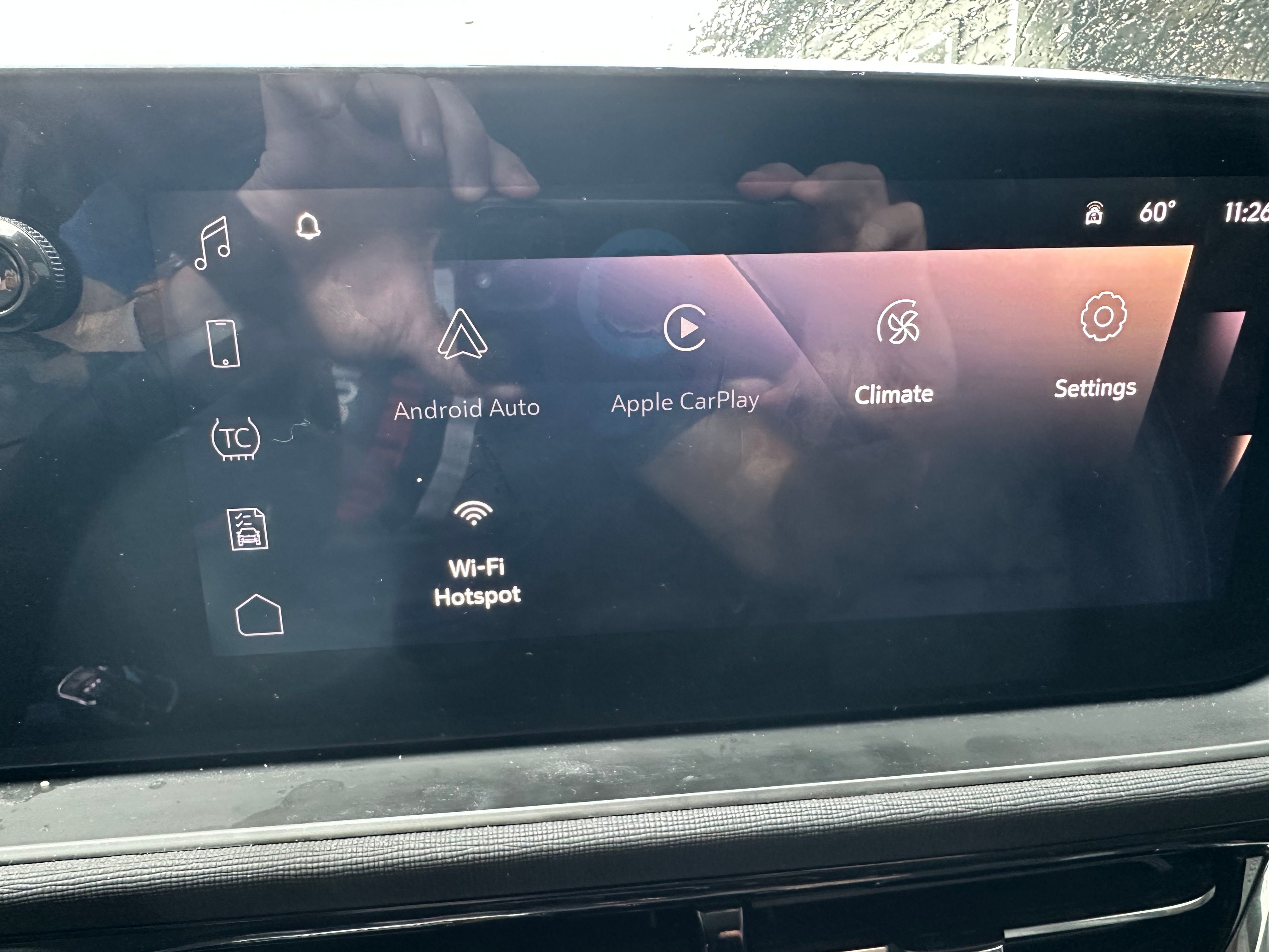 Used 2024 Buick Envista Sport Touring w/ Convenience I Package FWD image 16