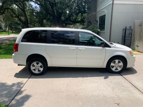 Used 2013 Dodge Grand Caravan SE image 5