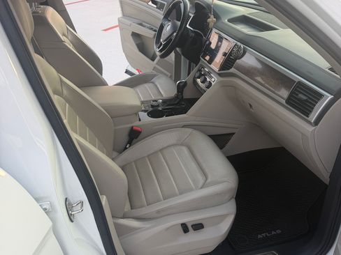 Used 2018 Volkswagen Atlas SEL Premium AWD/4WD image 8