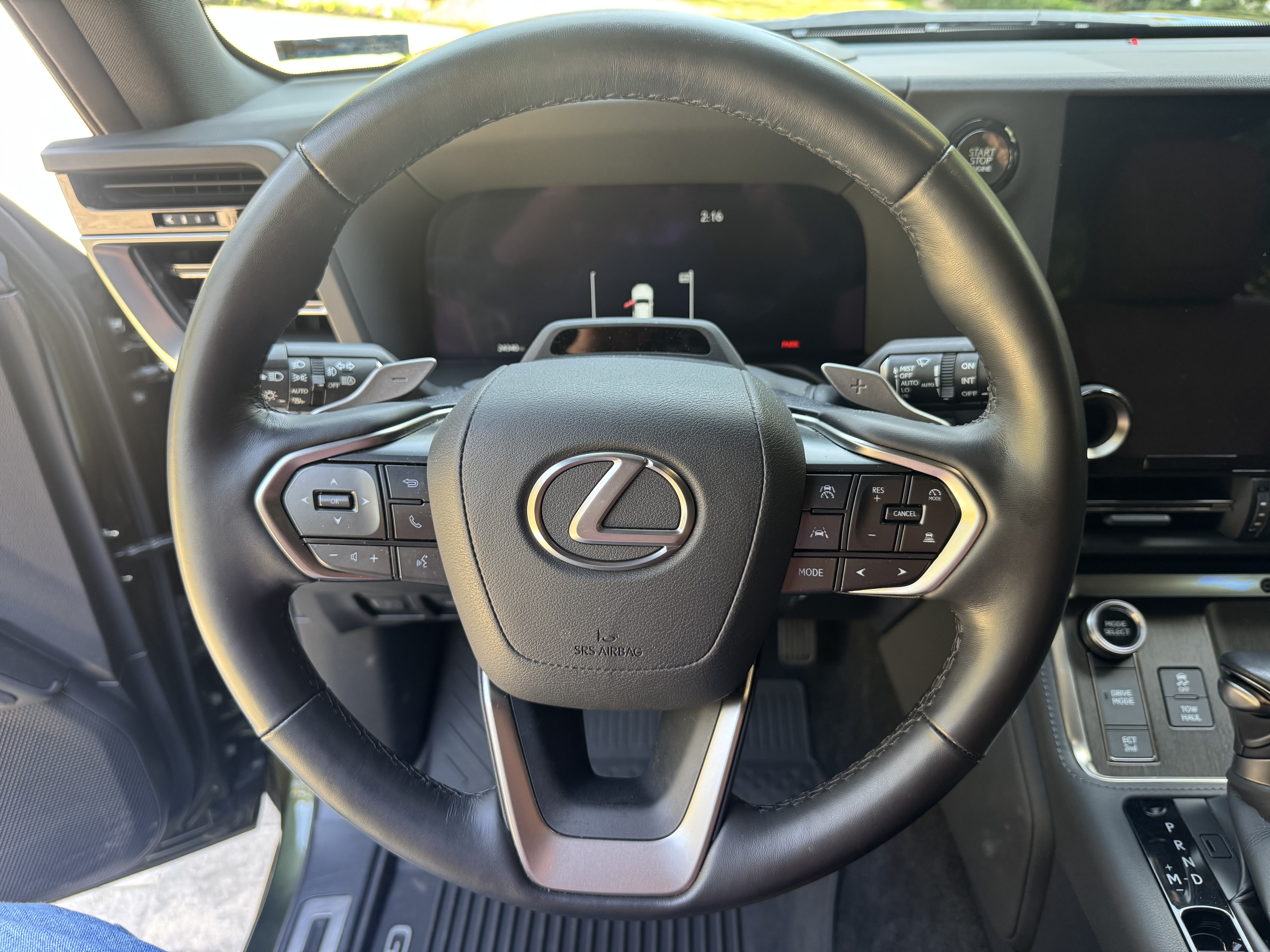 Used 2025 Lexus GX 550 w/ Accessory Package (2T) AWD/4WD image 9