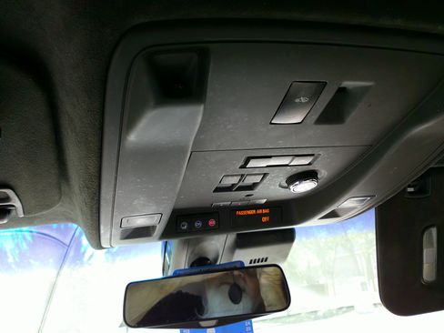 Used 2018 Cadillac Escalade Platinum image 10