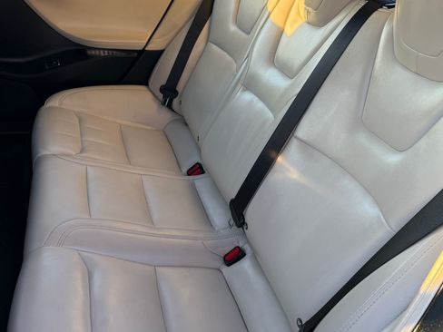 Used 2021 Tesla Model S Long Range Plus image 21