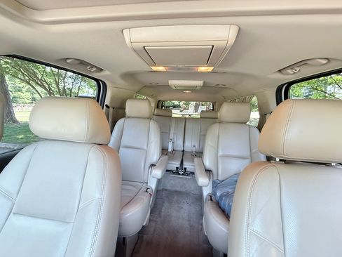 Used 2014 Chevrolet Suburban LTZ AWD/4WD image 20
