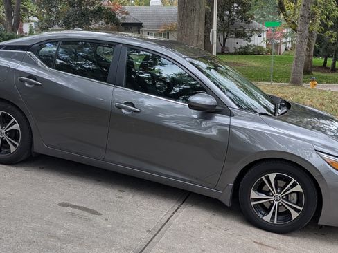 Used 2021 Nissan Sentra SV image 5