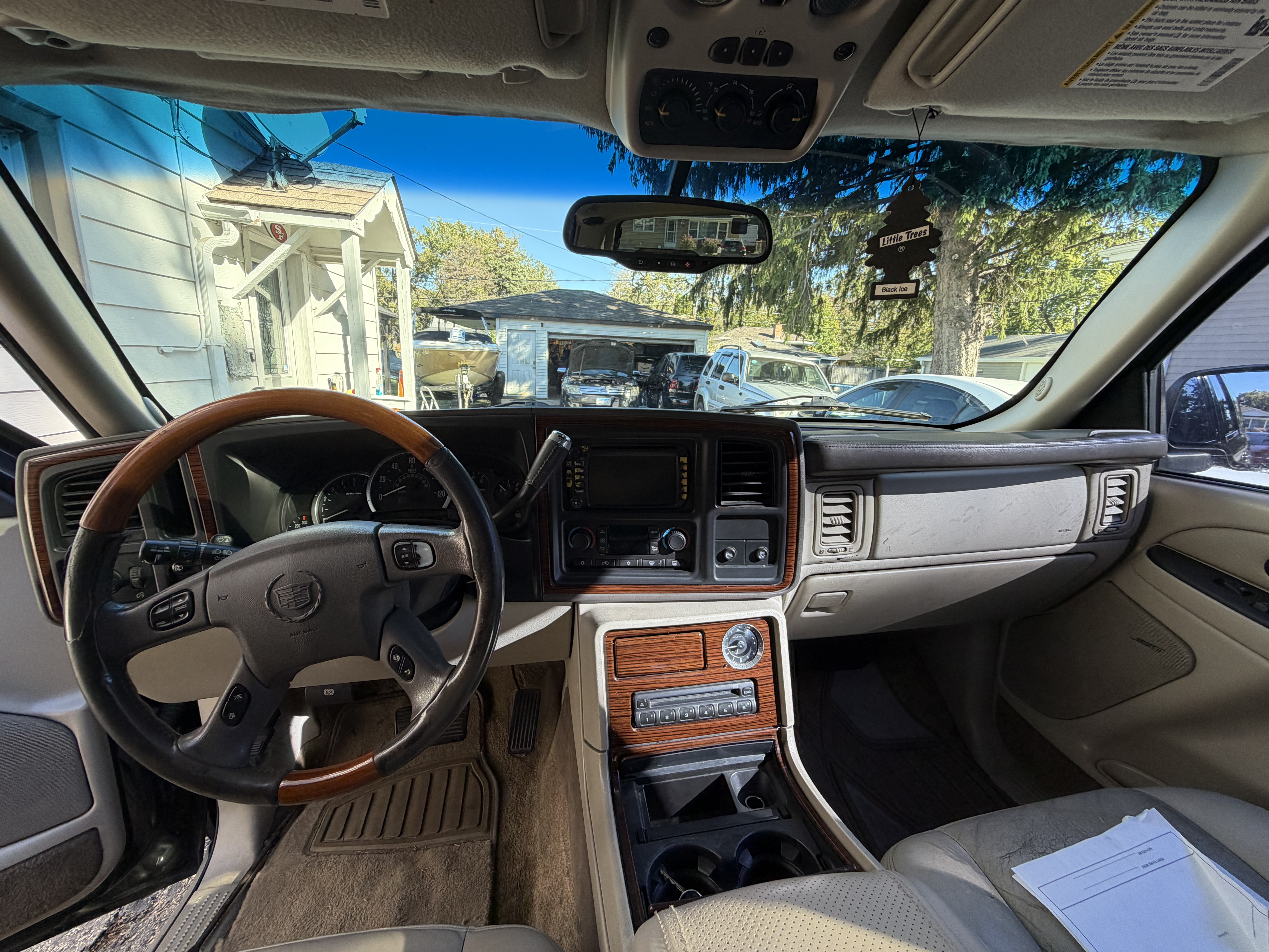 Used 2003 Cadillac Escalade AWD w/ Marketing Vehicle Package image 11