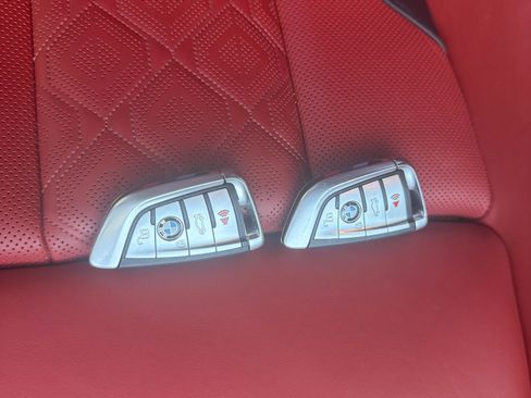 Used 2020 BMW M8 Competition w/ M Driver's Package AWD/4WD image 17