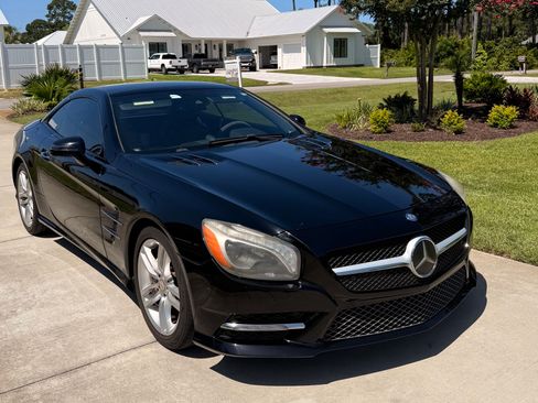 Used 2013 Mercedes-Benz SL 550 image 4