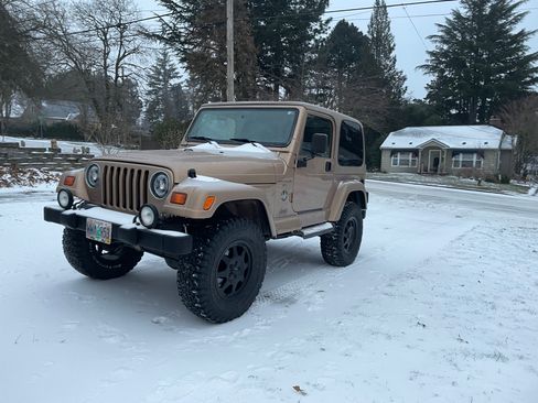 Used 1999 Jeep Wrangler Sahara image 10