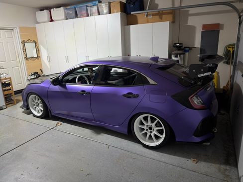 Used 2019 Honda Civic EX image 4