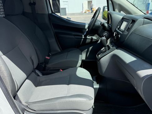 Used 2017 Nissan NV200 SV w/ Technology Package image 6