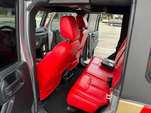 Used 2017 Jeep Wrangler Unlimited Sport w/ Quick Order Package 24S AWD/4WD image 4