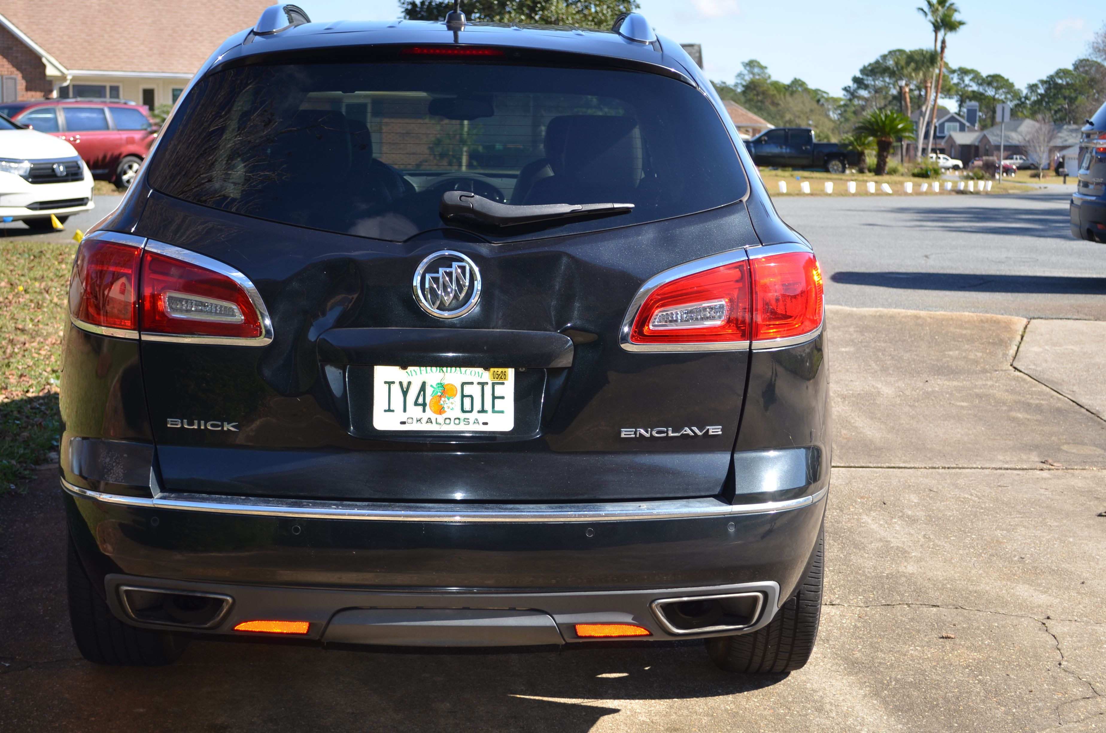 Used 2015 Buick Enclave Leather FWD image 8