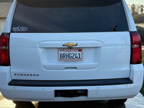 Used 2019 Chevrolet Suburban LT image 4