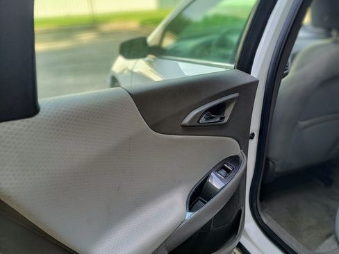 Used 2020 Chevrolet Malibu LT image 9