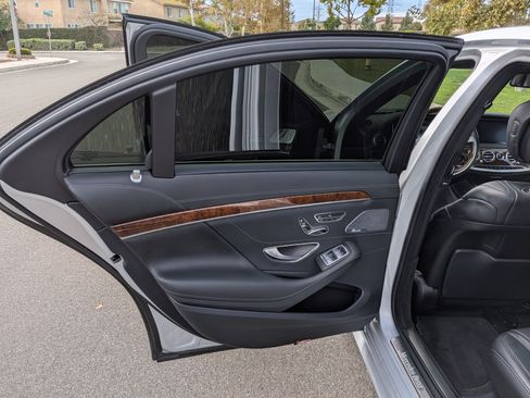 Used 2015 Mercedes-Benz S 550 S 550 Sedan 4D image 11