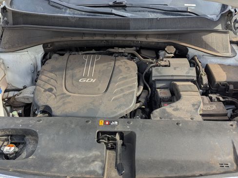 Used 2016 Kia Sorento LX image 5