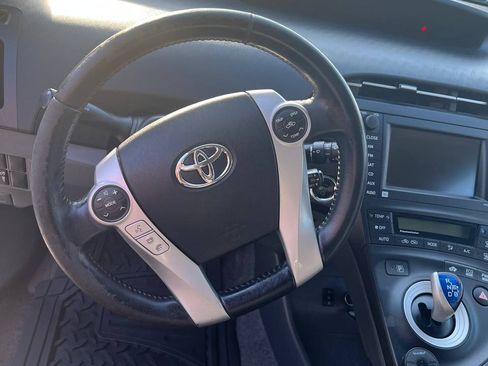 Used 2010 Toyota Prius Five image 7