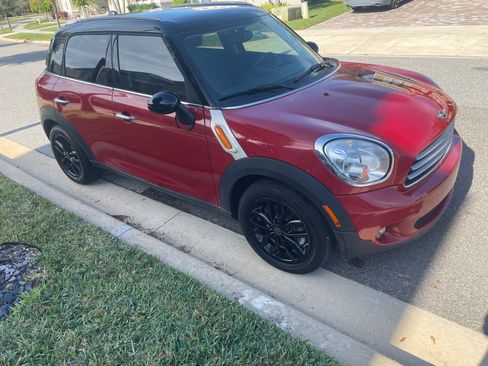 Used 2013 MINI Cooper Countryman image 1