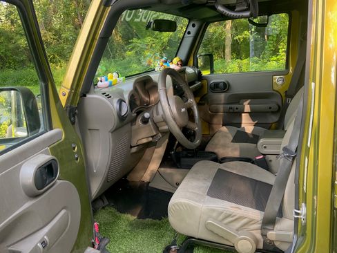 Used 2008 Jeep Wrangler Unlimited X image 5