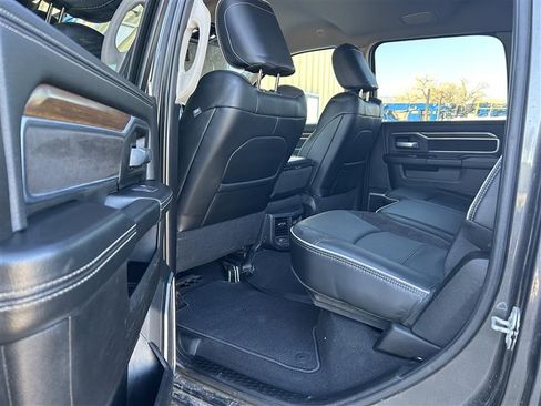Used 2024 RAM 2500 Laramie image 14