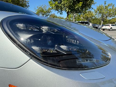 Used 2019 Porsche Panamera GTS image 14