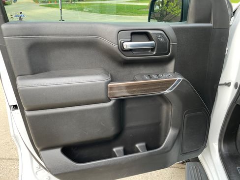 Used 2021 Chevrolet Silverado 1500 LT image 11