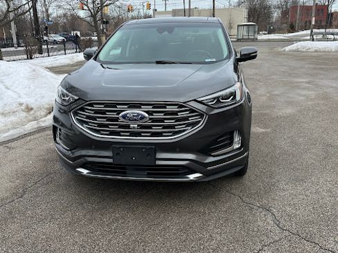 Used 2019 Ford Edge Titanium w/ Equipment Group 301A image 6