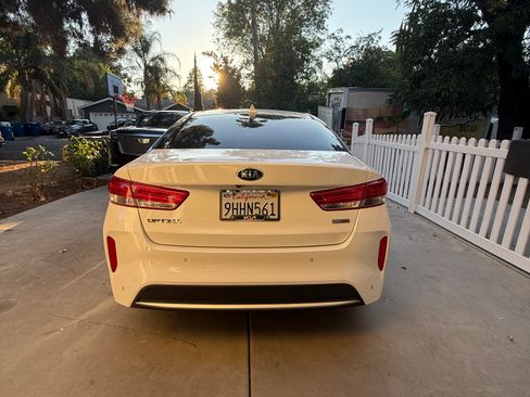 Used 2018 Kia Optima Premium w/ Convenience Package image 5