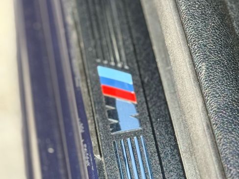 Used 2011 BMW 135i Convertible image 21