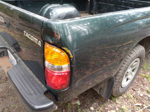 Used 2003 Toyota Tacoma Pickup 2D 6 ft image 10