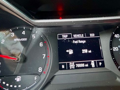 Used 2021 Chevrolet TrailBlazer LS w/ LPO, Blackout Package image 6