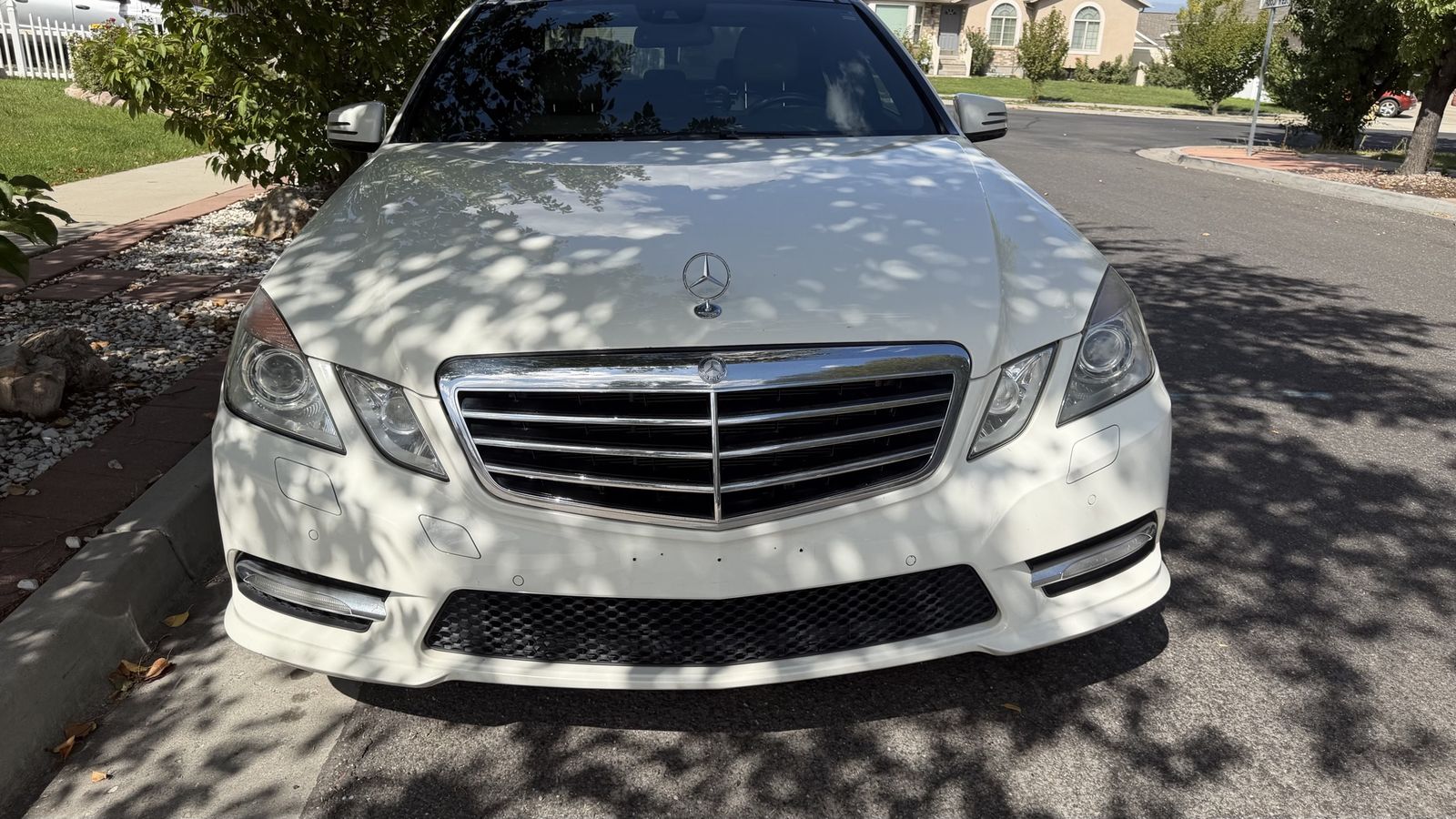 Used 2012 Mercedes-Benz E 350 4MATIC Sedan image 2