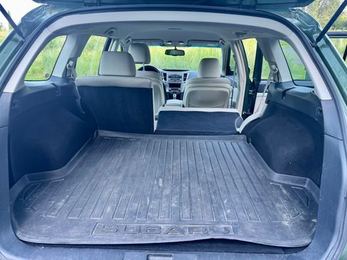 Used 2012 Subaru Outback 2.5i w/ Alloy Wheel Pkg AWD/4WD image 16