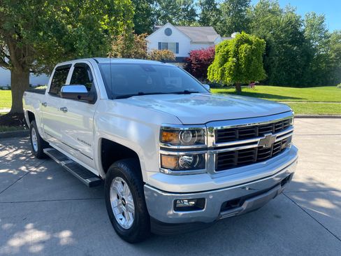 Used 2014 Chevrolet Silverado 1500 LTZ Z71 w/ LTZ Plus Package AWD/4WD image 6