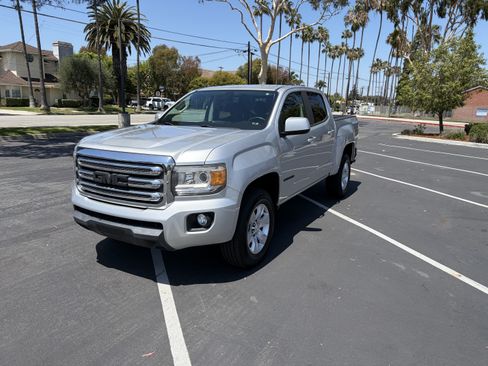 Used 2018 GMC Canyon SLE w/ SLE Convenience Package RWD image 4