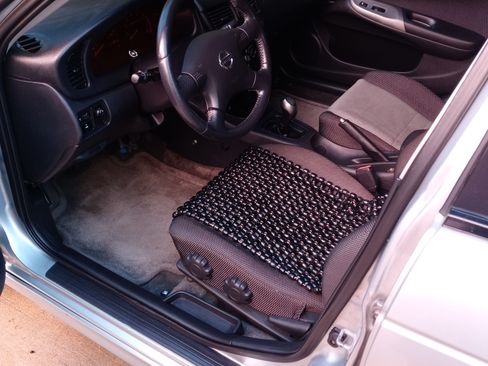 Used 2004 Nissan Sentra SE-R w/ Sunroof Pkg image 13