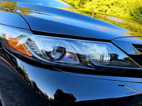 Used 2024 Toyota Camry image 23