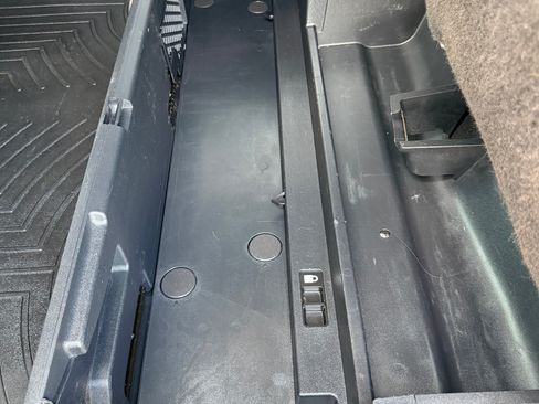 Used 2019 Ford F250 Lariat w/ Lariat Value Package AWD/4WD image 24