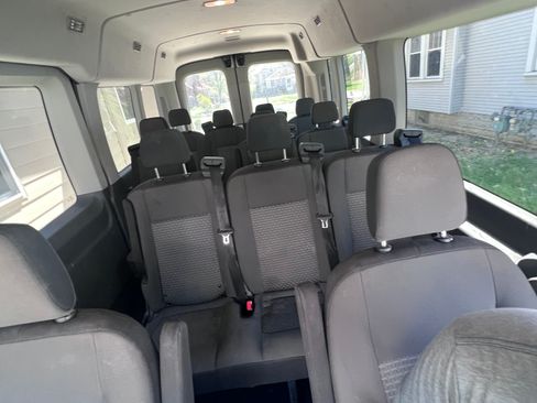 Used 2020 Ford Transit 350 XLT image 4